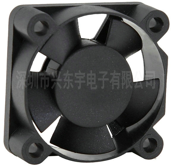 散熱風(fēng)扇轉(zhuǎn)速受什么影響？